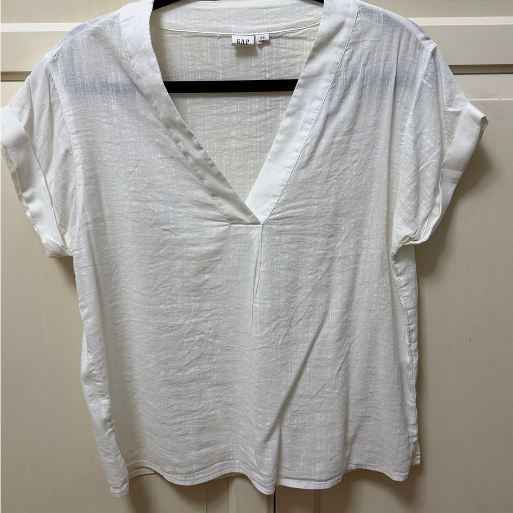 GAP Cream V-Neck Women's Blouse
